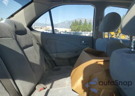 2000 Nissan Sentra Se z USA, uszkodzony, nr VIN 3N1BB51A8YL001115